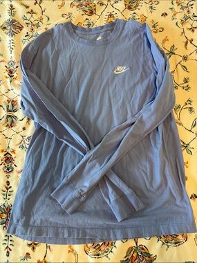 Nike Men’s Long Sleeve Crew T-Shirt — Light Blue